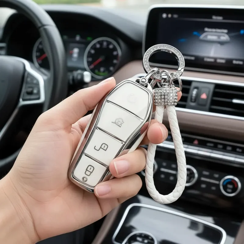 Funda Protectora de TPU para Llave de Autos BYD con Llavero